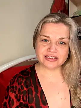 Snapshot of Nayvessa chatting on November 14, 2025, 8:01 pm Nayvessa online show from November 14, 2025, 8:01 pm