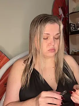 Snapshot of Nayvessa chatting on November 20, 2025, 6:52 pm Nayvessa online show from November 20, 2025, 6:52 pm