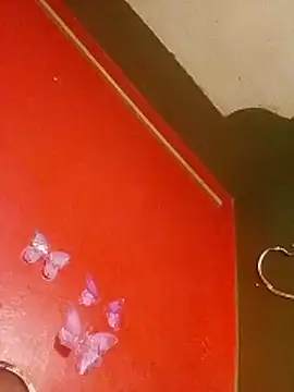 Snapshot of HornyDrop chatting on February 2, 2026, 10:31 pm HornyDrop online show from February 2, 2026, 10:31 pm