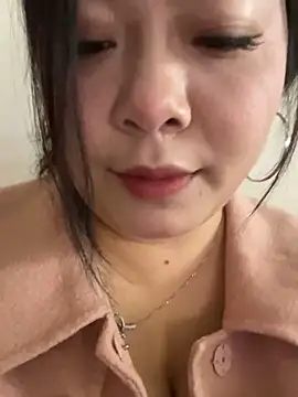 smgirls online show from November 7, 2025, 8:41 am