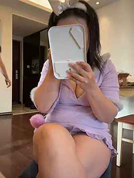 smgirls online show from November 26, 2025, 6:57 am