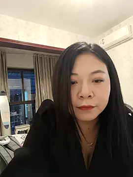 smgirls online show from October 25, 2025, 10:47 am