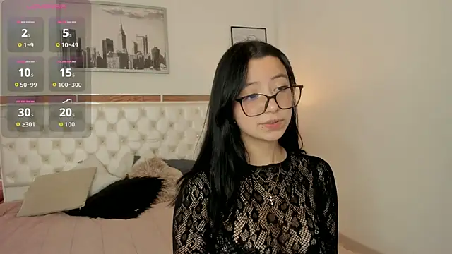 Snapshot of Zoe_Xra chatting on June 10, 2026, 9:27 pm Zoe Xra online show from June 10, 2026, 9:27 pm