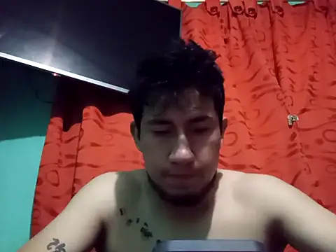 True Di online show from October 18, 2025, 1:40 am