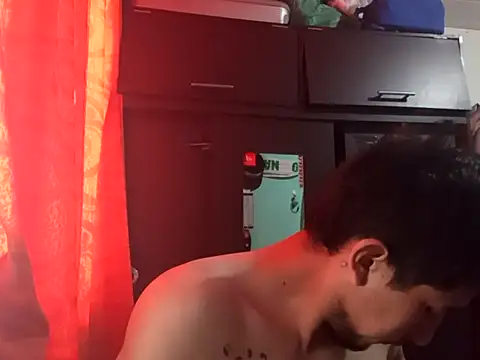 True Di online show from October 10, 2025, 6:42 pm