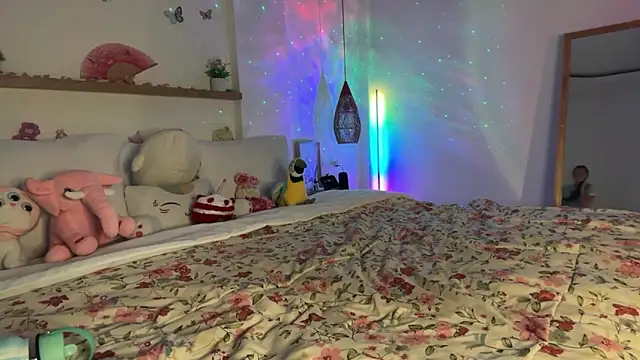 keirasworld online show from March 9, 2026, 12:14 am