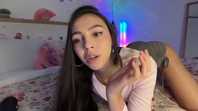 keirasworld online show from March 4, 2026, 12:18 am