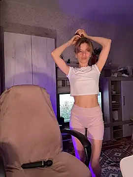 Snapshot of mari__papi chatting on July 16, 2026, 5:21 pm mari papi online show from July 16, 2026, 5:21 pm