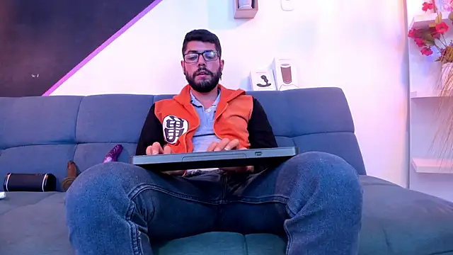 DanteWinter online show from September 27, 2025, 3:56 am