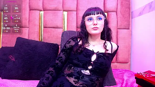 XBODTRIIPX online show from September 18, 2025, 5:21 am