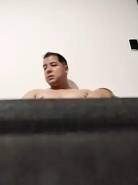 Snapshot of latinblack16 chatting on November 27, 2025, 3:29 am latinblack16 online show from November 27, 2025, 3:29 am