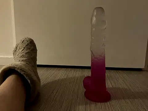 Praticiapieds online show from September 23, 2025, 6:48 pm