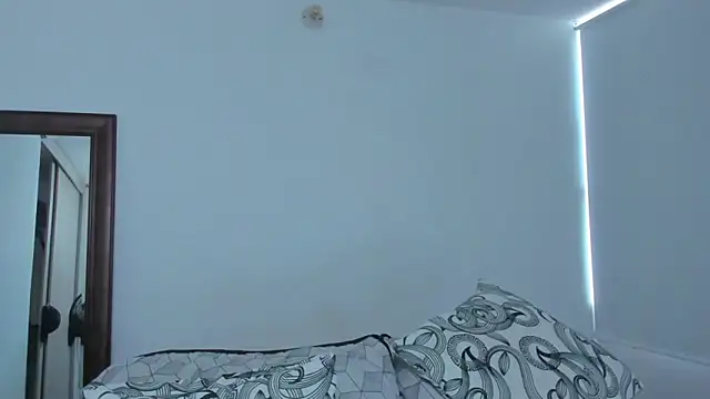 KingLevi01 online show from April 12, 2026, 8:23 pm