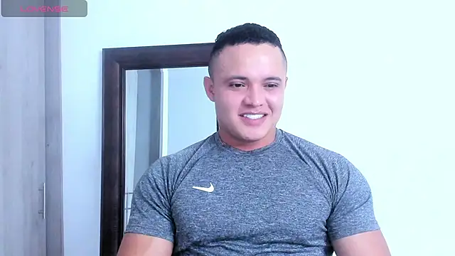 KingLevi01 online show from September 25, 2025, 11:11 pm