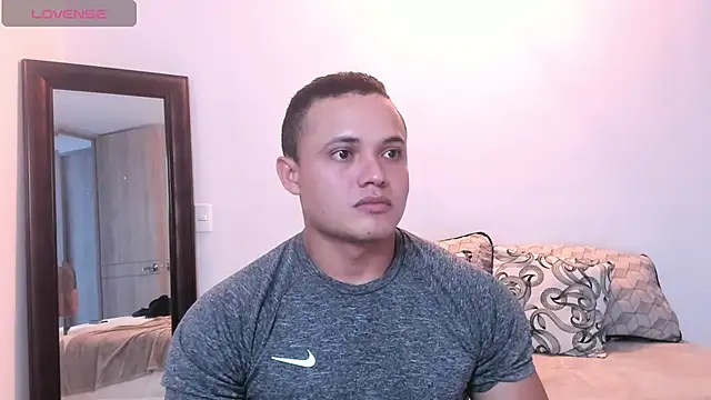 KingLevi01 online show from September 15, 2025, 7:58 pm