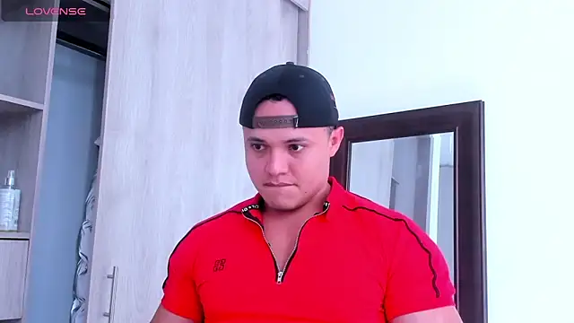 Snapshot of KingLevi01 chatting on January 18, 2026, 3:04 pm KingLevi01 online show from January 18, 2026, 3:04 pm