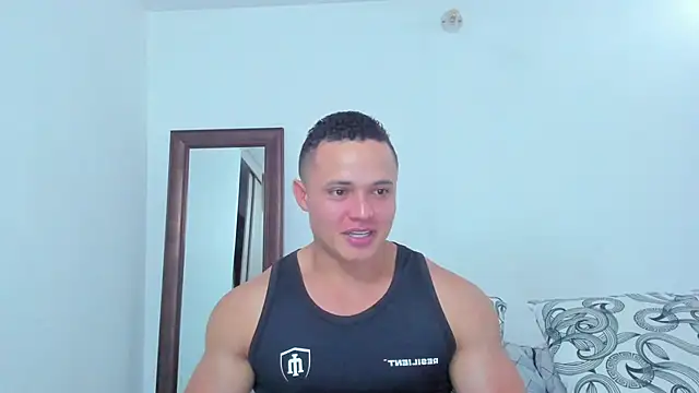 Snapshot of KingLevi01 chatting on February 22, 2026, 6:53 pm KingLevi01 online show from February 22, 2026, 6:53 pm