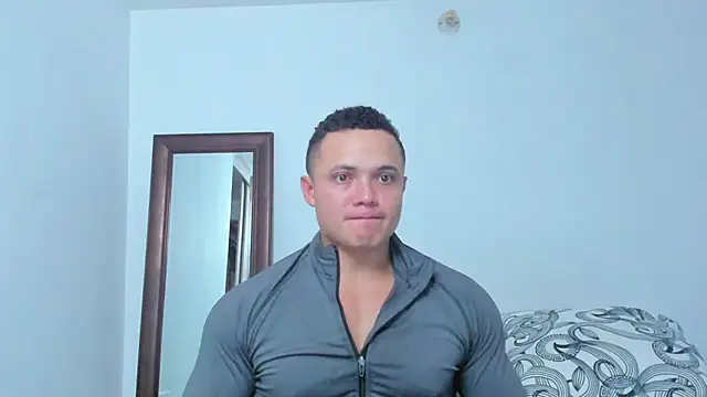 Snapshot of KingLevi01 chatting on February 28, 2026, 10:53 pm KingLevi01 online show from February 28, 2026, 10:53 pm