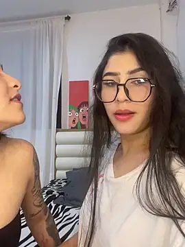 Sweet and Rous0 online show from September 14, 2025, 4:13 am