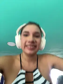 NicoleArmani online show from September 11, 2025, 3:23 pm