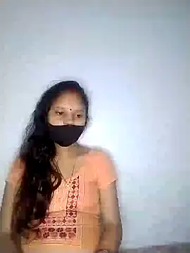 Komal-Rajput online show from October 28, 2025, 7:35 pm