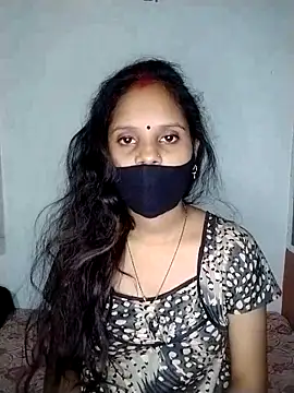 Komal-Rajput online show from November 2, 2025, 4:12 pm