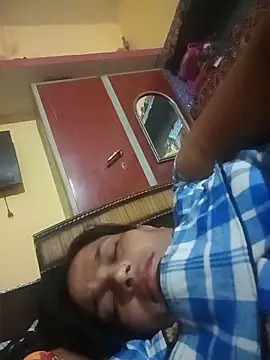 Hot-kal93 online show from November 7, 2025, 10:13 pm