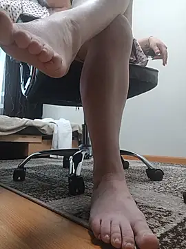EllaLove2277 online show from May 28, 2026, 6:32 am