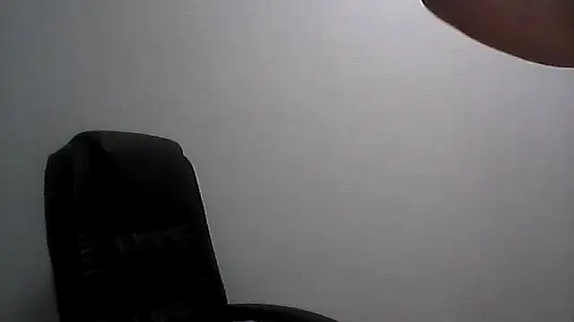 EllaLove2277 online show from October 12, 2025, 12:28 pm