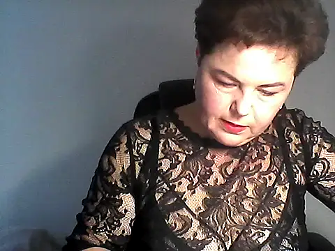 EllaLove2277 online show from October 9, 2025, 9:10 am