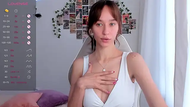 Snapshot of _Alissaa chatting on September 19, 2025, 12:31 pm Alissaa online show from September 19, 2025, 12:31 pm