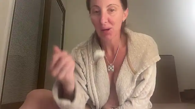 NurseStephania online show from October 5, 2025, 4:25 am