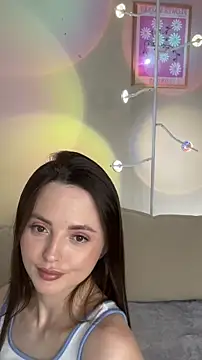 Snapshot of OliviaKis_ chatting on May 5, 2026, 7:55 am OliviaKis online show from May 5, 2026, 7:55 am