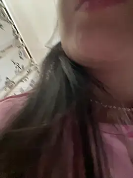 amberbakee online show from October 30, 2025, 1:42 pm