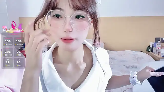 yuanbao a online show from September 23, 2025, 12:01 pm