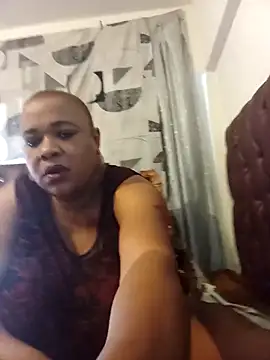 BUSTY QUEEEN online show from September 15, 2025, 11:10 am