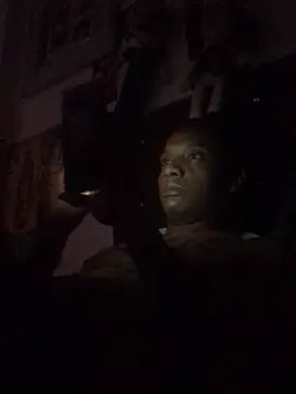 elpeluchenegroxxx3 online show from October 9, 2025, 1:22 pm