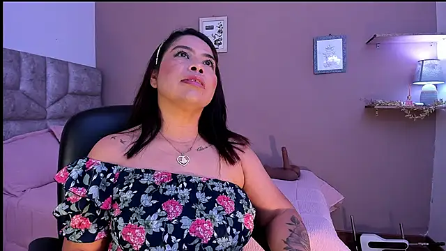 roselyn caprice online show from September 12, 2025, 2:12 am