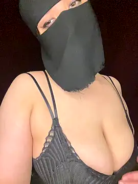 RooVaaN-Xx online show from January 6, 2026, 11:20 pm