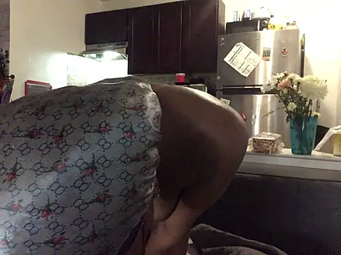 littyleesh1 online show from March 17, 2026, 6:38 am