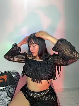 charlottekiss99 online show from April 25, 2026, 3:53 pm