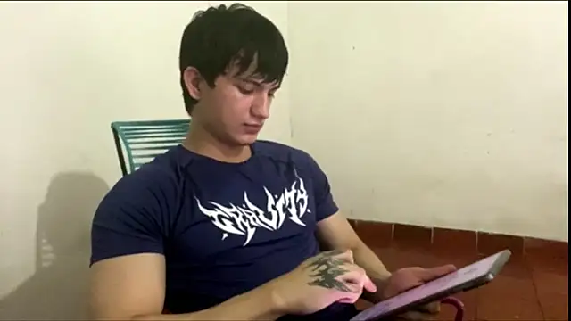 ErickWalton online show from September 28, 2025, 10:50 pm