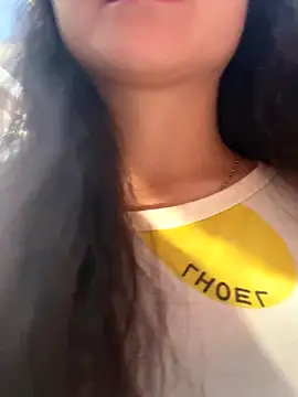 Emlyly-18 online show from October 9, 2025, 12:11 am