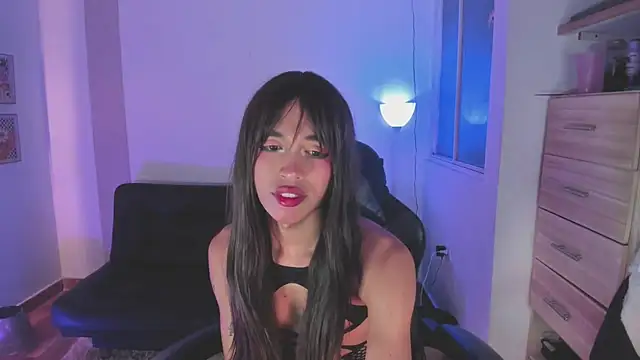 Snapshot of Nikkita_Dragon chatting on November 7, 2025, 2:38 am Nikkita Dragon online show from November 7, 2025, 2:38 am