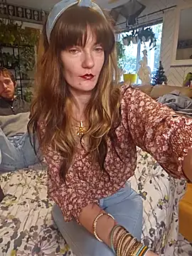 Blossom94 online show from November 5, 2025, 5:27 pm