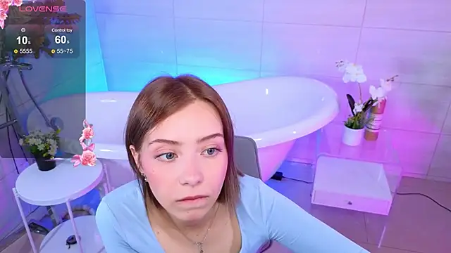 LumMina online show from September 21, 2025, 9:47 am