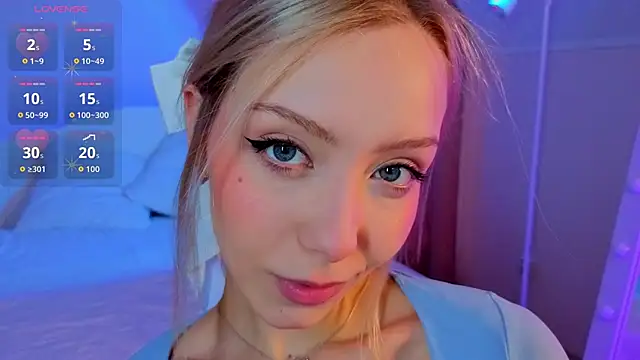 LumMina online show from April 18, 2026, 2:58 am