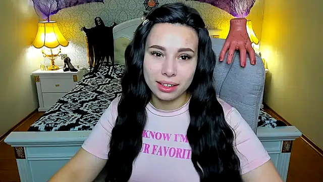 Snapshot of OmniaSher chatting on November 5, 2025, 10:18 am OmniaSher online show from November 5, 2025, 10:18 am