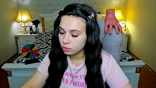 Snapshot of OmniaSher chatting on November 12, 2025, 10:30 am OmniaSher online show from November 12, 2025, 10:30 am