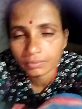 KIRTI12 HOT online show from September 27, 2025, 4:02 pm